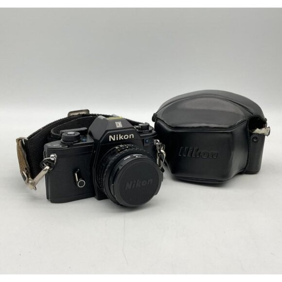 Nikon Series E 35mm Film Camera, SB-E Speedlight Vivitar Lens Cases Untested - Picture 3 of 14